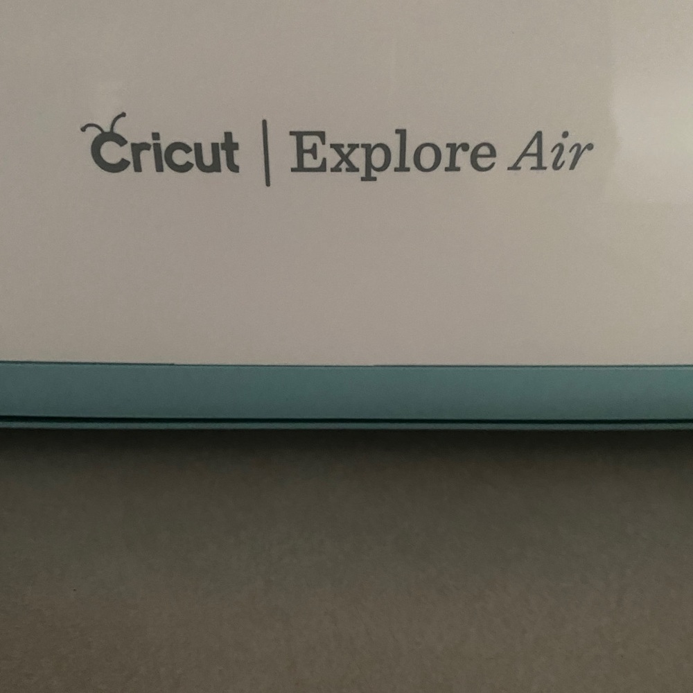 Cricut Explore Air Bundle with tools, blades and cover
